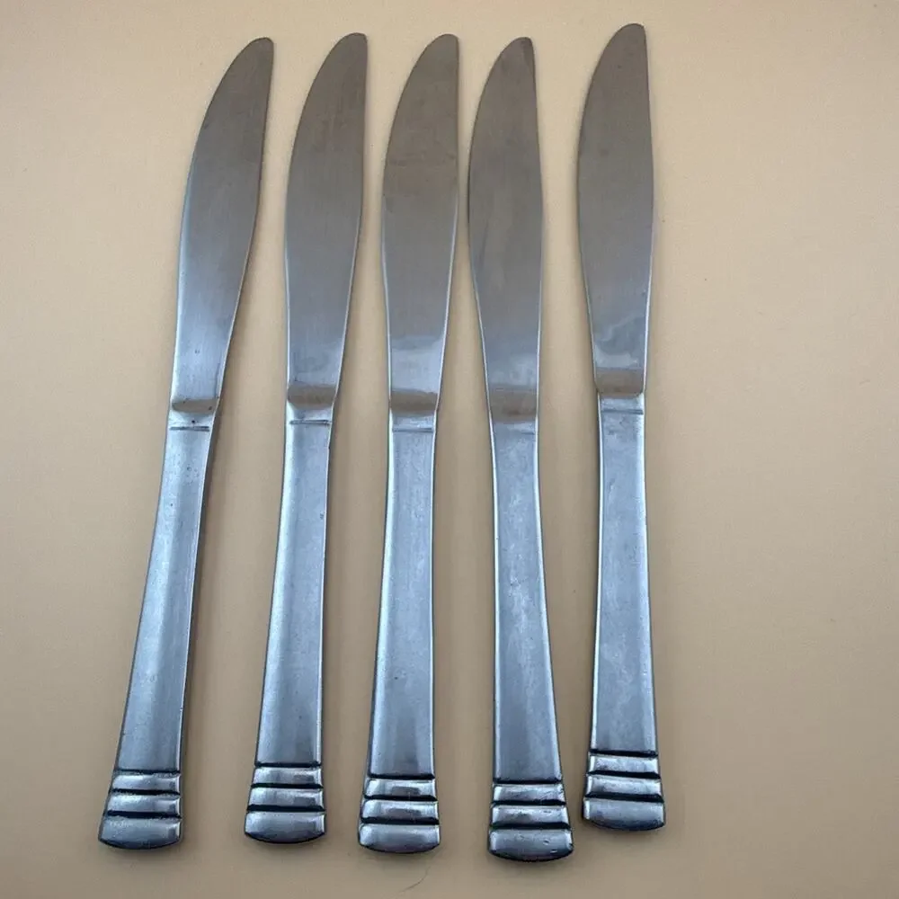 Lot of 5 Cambridge Codie Glossy Dinner Knives Stainless Steel 8 3/8